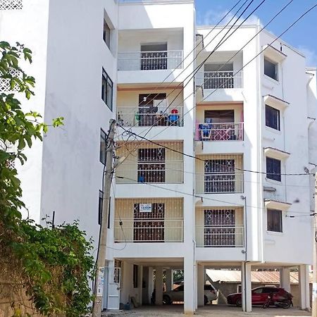 Lovely 1 Bedroom In Bamburi With Reliable Wifi มอมบาซา ภายนอก รูปภาพ